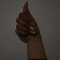 خدمات ترمیم ناخن کاشت