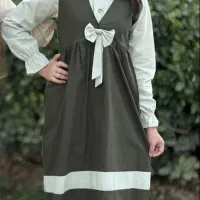 شومیز به همراه سارافون دخترانه