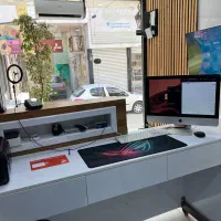 فروشنده یا شاگرد تعمیرات موبایل