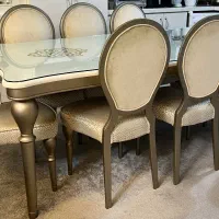 میز ناهار خوری هشت نفره