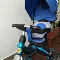 سه چرخه و کالسکه کودک