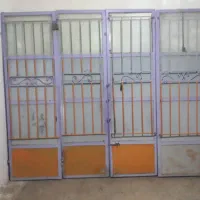 درب آهنی ماشین رو