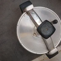 زود پز از مدل قدیمی سالم