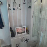 جاکفشی تمیزبدون یذره ضربه تخفیف پای خرید|جاکفشی، کمد، دراور|بم, |دیوار