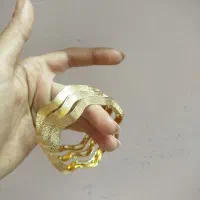 النگوطلاروس