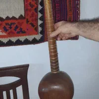 تار آذربایجانی|سازهای سنتی|کشکسرای, |دیوار