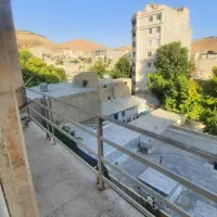 آپارتمان شهرک طالقانی نبش خیابان اصلی دوخوابه