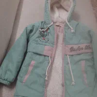 کاپشن و لباس دخترانه تمیز و باکیفیت