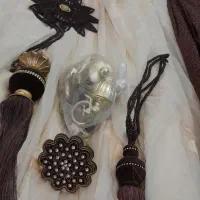 ۱۱متر پرده به همراه  دوتا شال ولوازم کامل نصب