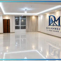 فروش واحد نوساز ۱۲۷ متری  کد 2633