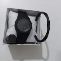 ساعت و دستبند وانگشتر