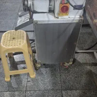 به تعدادی اشپز ایرانی اقا نیازمیدیم
