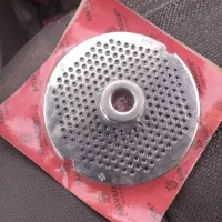 پنجره چرخ گوشت ۳۲ سالوادور