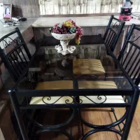 میزناهار خوری ۴نفره