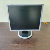 مانیتور ۱۷ lcd مناسب دوربین مداربسته|قطعات و لوازم جانبی رایانه|چالوس, |دیوار