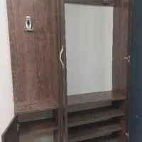 جاکفشی آیینه دار|جاکفشی، کمد، دراور|خرم‌آباد (تنکابن), |دیوار