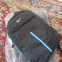 سلام چندکوله مدرسه وسه عددمانتوبه فروش می رسد|کیف، کفش، کمربند|کرمان, |دیوار