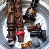 دوتا تنه وسه تا سری ویک عدد شیشه قلیون