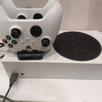 ایکس باکس سری اس بادسته و شارژر اضافه