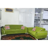 مبلمان ۷نفره طوسی و سبز در اغاجاری