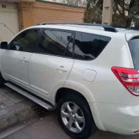 تویوتا راوفور 2011