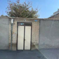 حیاط-دار-باصفا-و-سند-تک-برگ-196-متر-فروش
