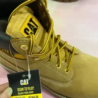 نیم بوت cat اصل،قیمت شو ببینی شوکه میشی|کیف، کفش، کمربند|قم, شاه سید علی|دیوار