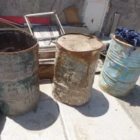 بشکه بنایی گچ‌کاری و رنگ زنی
