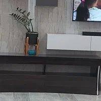 زیر تلویزیون|میز تلویزیون|رشت, فلسطین|دیوار