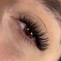 آموزش و خدمات اکستنشن، لیفت و لمینت مژه و ابرو|خدمات آرایشگری و زیبایی|شیراز, عفیف‌آباد|دیوار
