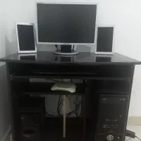 قطعات کامپیوتر و میز کامپیوتر