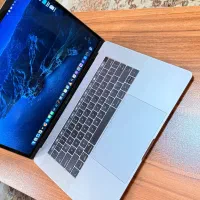 Macbook pro 2016 i7 16GB - 512ssd - 15inch