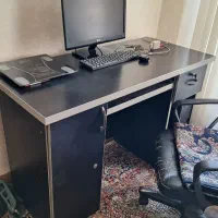 میز کامپیوتر و صندلی