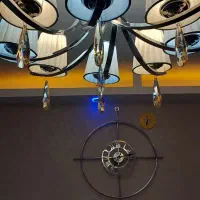 لوستر ۸ شاخه