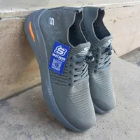 کتونی جورابی تزریق زنانه مردانه بچه گانه|کیف، کفش، کمربند|قم, شهرک مهدیه (مدرس)|دیوار