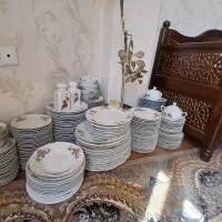 چینی گل سرخی قدیمی