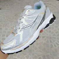 ساکونی (کفش رُز)