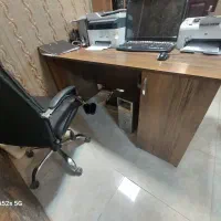 مبل و میز اداری