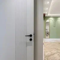 نجار ماهر و‌نیمه ماهر