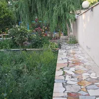 باغ بهادران لب اب|اجارهٔ کوتاه‌مدت ویلا و باغ|اصفهان, ابر|دیوار