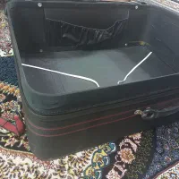 چمدان|کیف، کفش، کمربند|قم, چهل درخت‎|دیوار