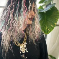 اکستنشن موی طبیعی بصورت تخصصی|خدمات آرایشگری و زیبایی|شیراز, فرهنگ شهر|دیوار