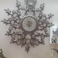 دیواری ساعت برنج روانگرد دار وسایل دیگه هم هس
