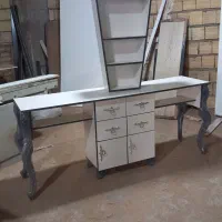 میز ناخن|آرایشگاه و سالن‌های زیبایی|صباشهر, |دیوار