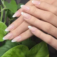 ناخن مژه ابرو فیشیال موخوره گیری