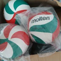 ۱۲ عدد توپ آکبند