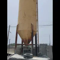 خریدار سیلوی سیمان وتریلی تراکتور برای فروش دارم