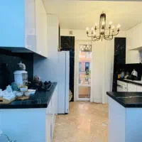 84متر-دوخواب-فول-دیزاین-سالن-پرده-خور-چهارباغ