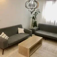 کاناپه سه نفره به تعداد ۲عدد