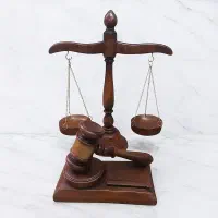وکیل پایه یک دادگستری